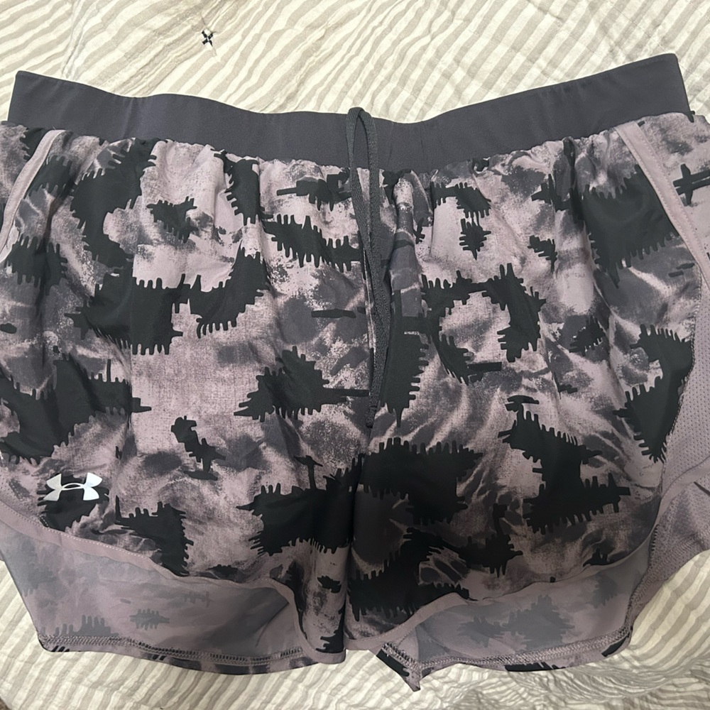 Women’s underarmour running shorts